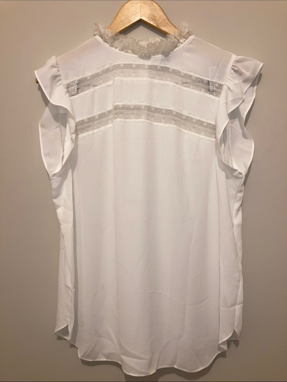 FINAL $ Halogen Semi sheer white lace neckline blo…